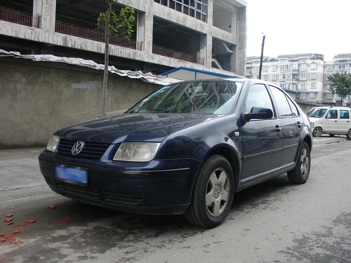 小轎車(chē)?寶來(lái)圖片4