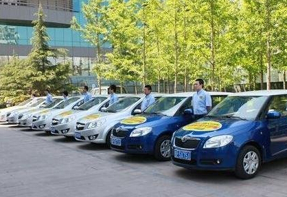 成都汽車(chē)租賃長(zhǎng)租,享受大優(yōu)惠